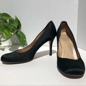 Kate Spade Classic Satin Karolina Pumps size 9